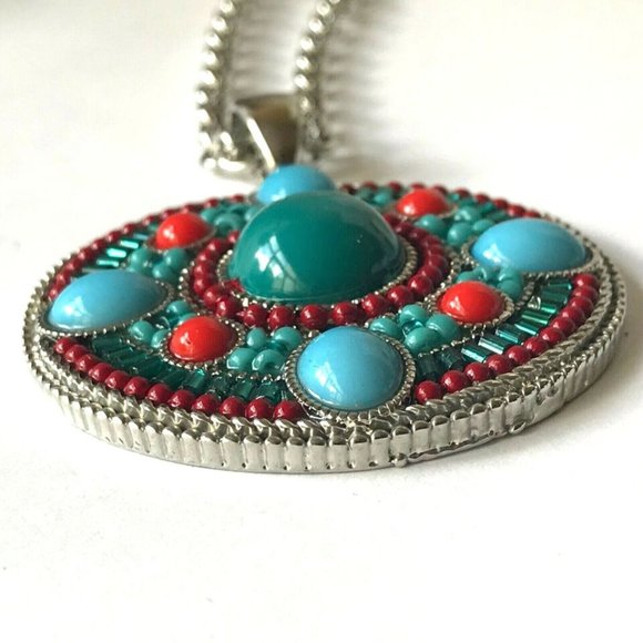 Southwestern Medallion Necklace Earrings Set Pendant Turquoise Beads Silver Tone - Picture 9 of 12